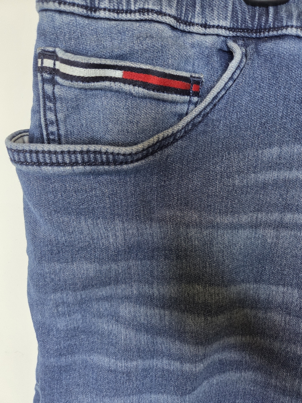 Tommy Hilfiger Men's‎ Dark Blue Denim-Style Joggers with Drawstring - Picture 9 of 10